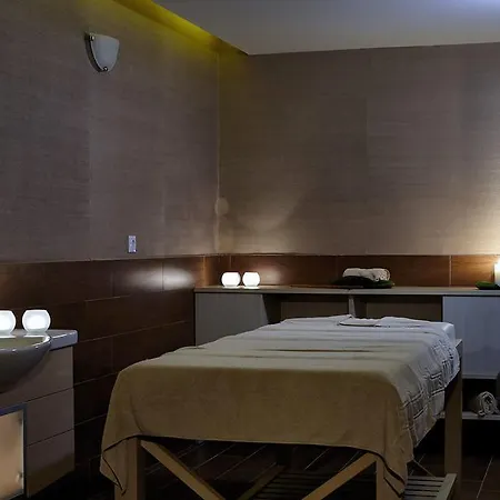 Vasia & Hotel