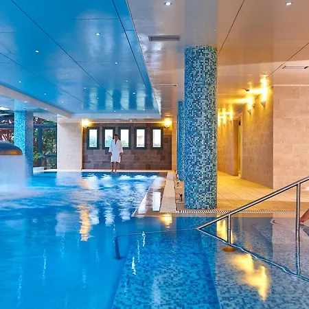 Vasia & Hotel 5*