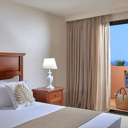 Vasia Resort & Spa 5*